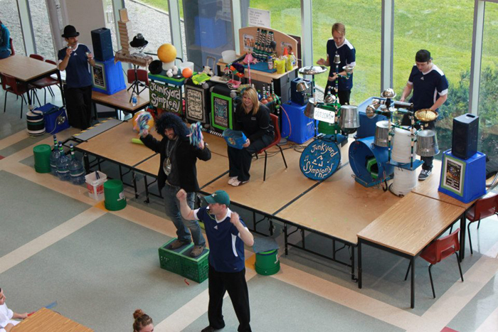 Junkyard Symphony at La Cit Collgiale.