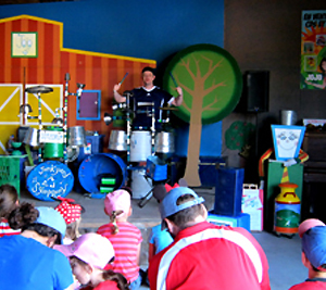 Junkyard Symphony's at La Festival Jo-Jo.