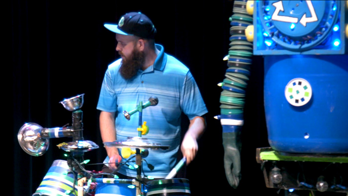 Junkyard Symphony's Online Giants of Junk at la Nouvelle Scene, Feb, 2021.