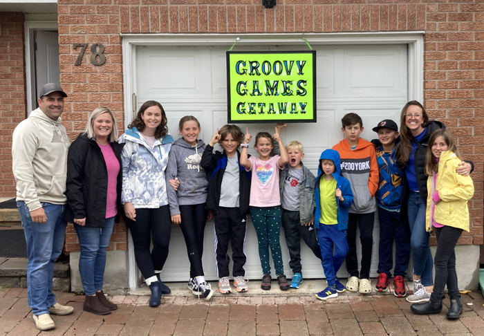 Junkyard Symphony's Groovy Games Gallery, The Driveway