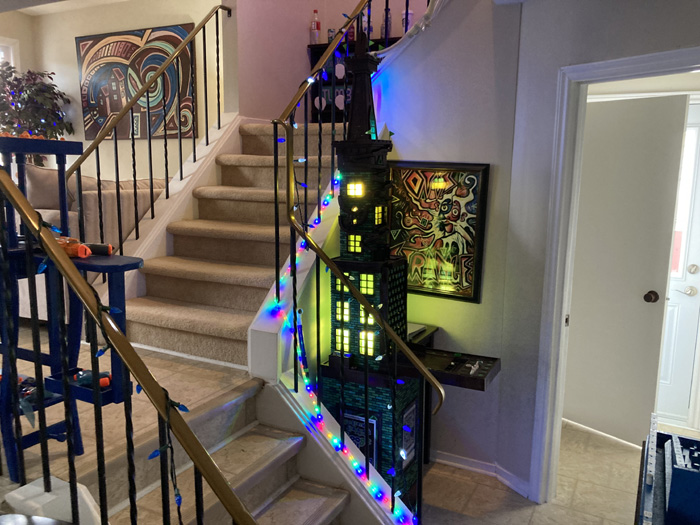 Junkyard Symphony's Groovy Games Getway, The Hallway